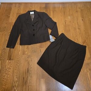 Vtg Kasper ASL Petite Womans Skirt Suit Brown Velvet Trim